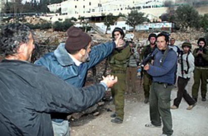 soldiers, settlers 248.63 (photo credit: Ariel Jerozolimksi)