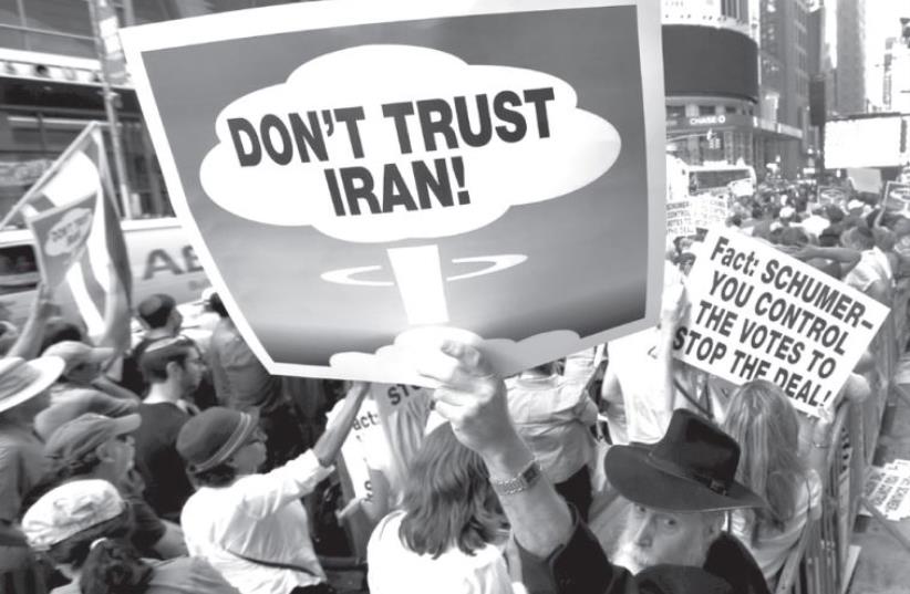 Anti-Iran protest (photo credit: MIKE SEGAR / REUTERS)