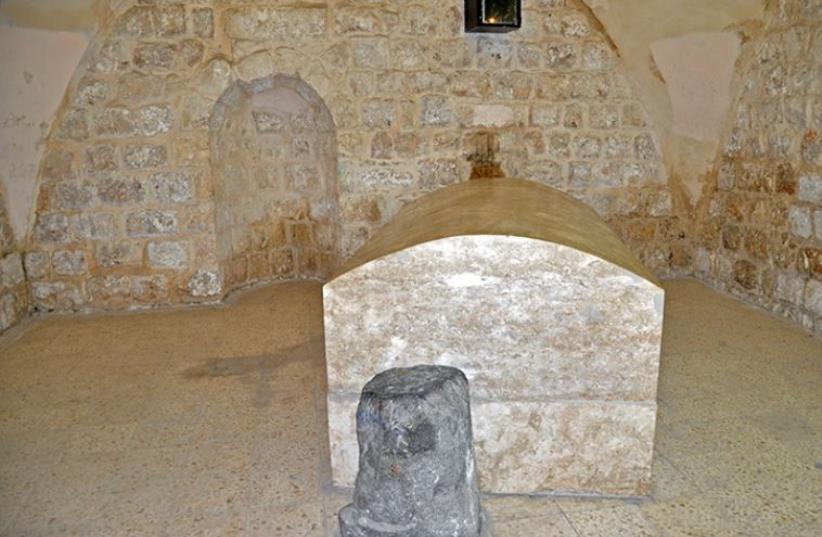 Tomb of Josef, Nablus (photo credit: MEIR ROTTER/WIKIMEDIA COMMONS)