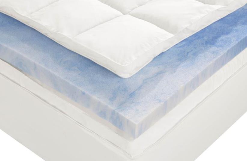 8 Best Memory Foam Mattress Toppers To Boost Your Sleep Quality