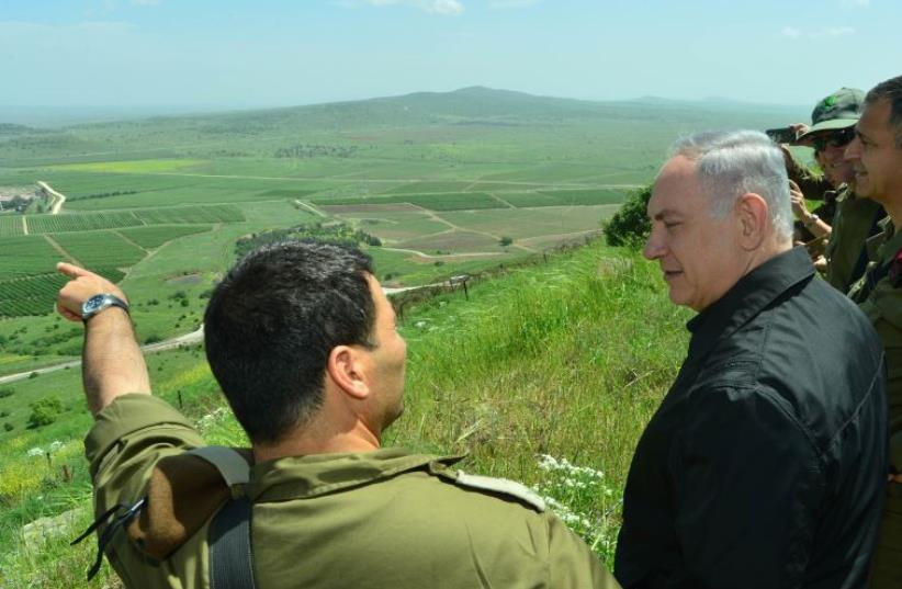Netanyahu visits IDF drill in Golan Heights (photo credit: KOBI GIDEON/GPO)