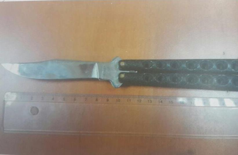 The knife found on a 16-year-old teen on his way to carry out a stabbing attack on police (photo credit: GOVERNMENT PRESS OFFICE)