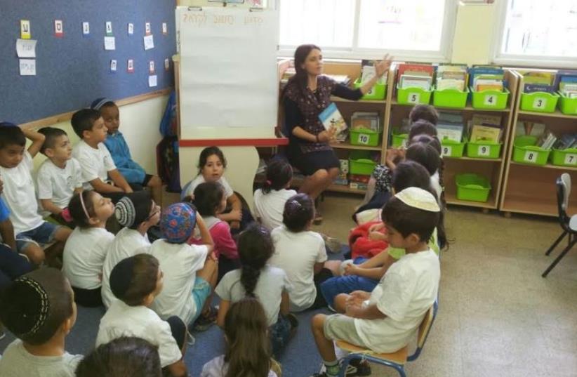 Students at the Dizengoff School in South Tel Aviv (photo credit: THE CENTER FOR INNOVATION IN EDUCATION)