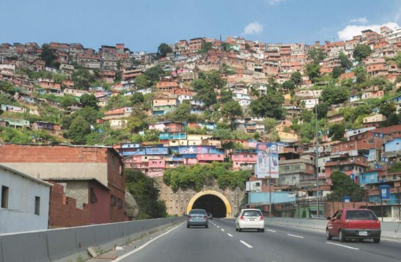 Des bidonvilles dans la capitale (photo credit: DR)
