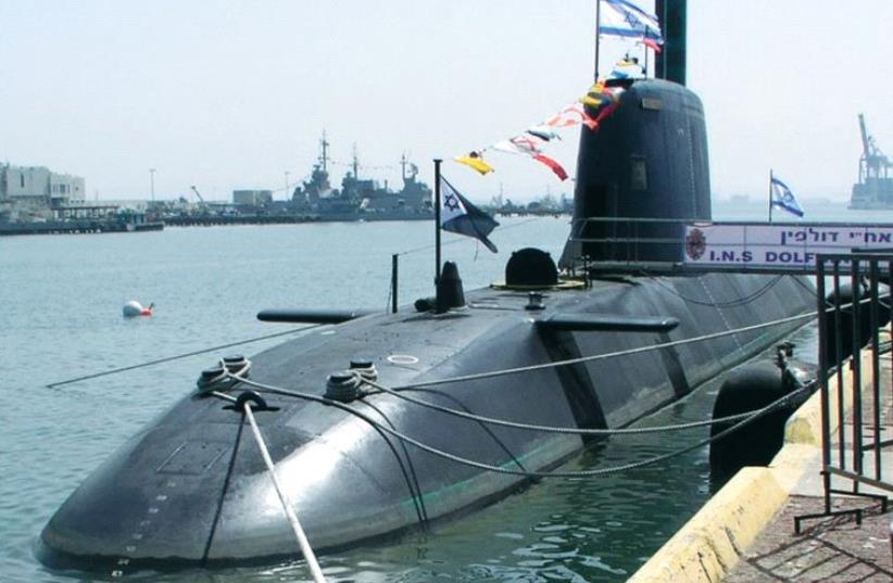 A dolphin-class submarine constructed by German company Howaldtswerke- Deutsche Werft for the Israel Navy (photo credit: AMOS BEN GERSHOM, GPO)