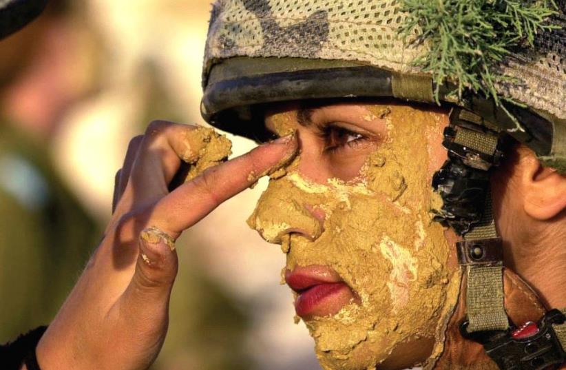 Women in the IDF (photo credit: REUTERS)