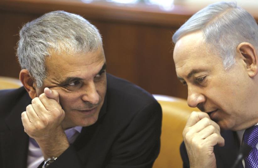 Moshe Kahlon (left) and Benjamin Netanyahu (right). (photo credit: REUTERS)