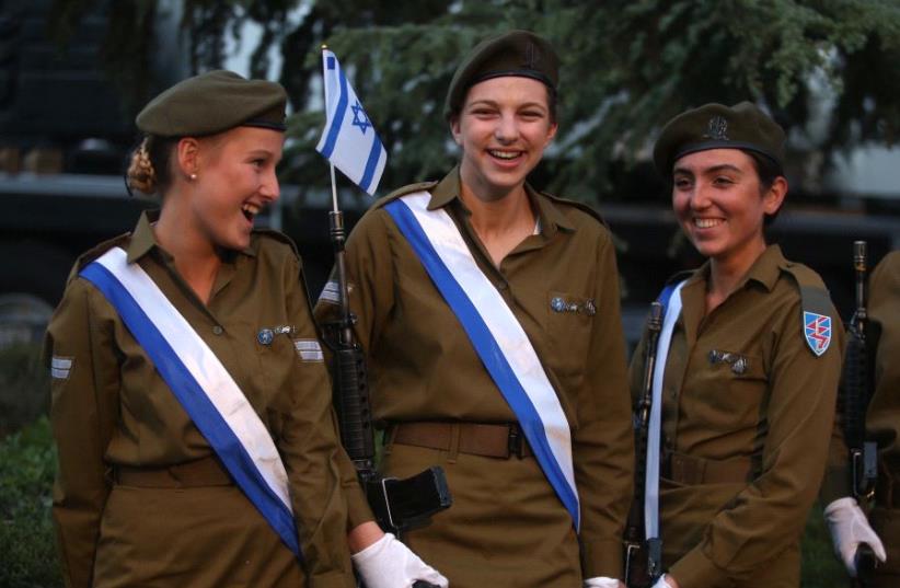 Soldiers at Mt. Herzl mark Israel's 69th Independence Day.  (photo credit: MARC ISRAEL SELLEM/THE JERUSALEM POST)