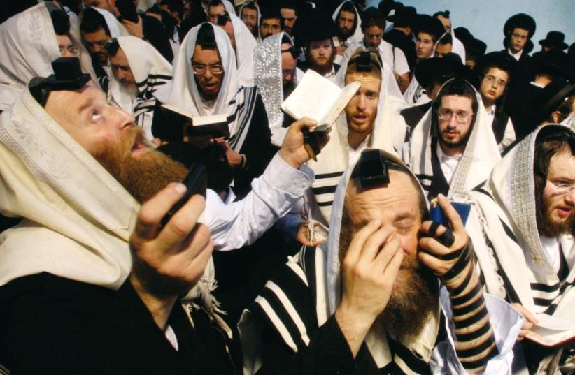 Worshippers during Lag Ba’omer on Mount Meron in the north in 2008 (photo credit: REUTERS)