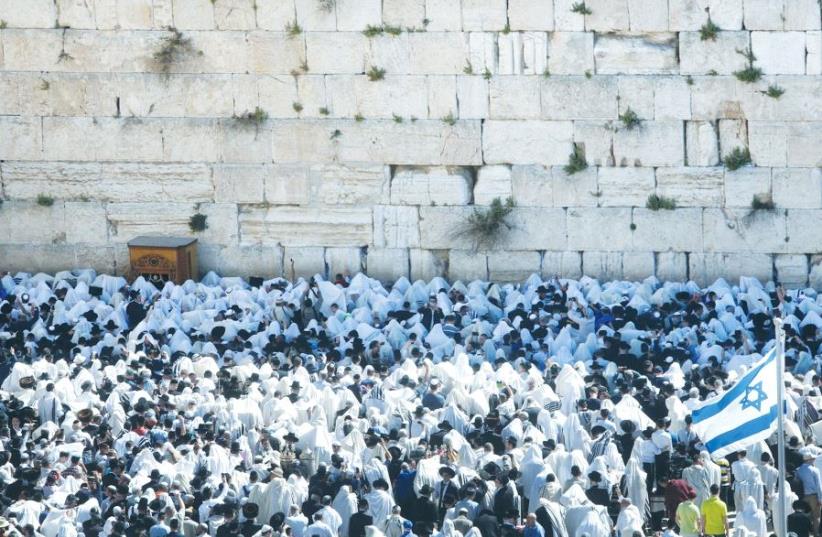 THE WESTERN WALL. Some 47% of left-wing respondents said they would not agree to a partition of the Old City, compared to 94% on the Right and 78% of centrists. (photo credit: MARC ISRAEL SELLEM)