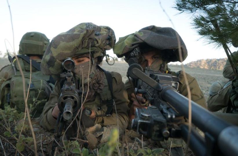 Israeli commandos during a large scale drill in Cyprus, June 2017 (photo credit: IDF SPOKESPERSON'S UNIT)