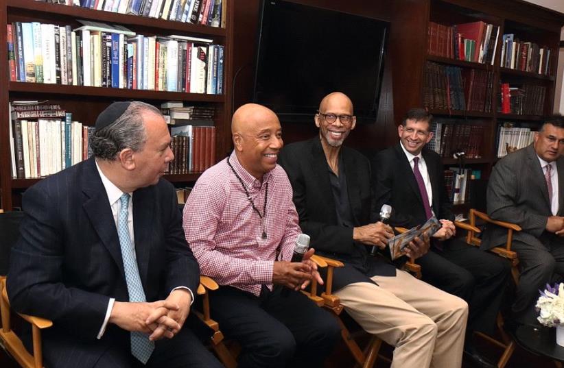 Basketball Legend Kareem Abdul-Jabbar and Media Mogul Russell Simmons Join in Special Iftar Dinner Hosted by Consul General of Israel Sam Grundwerg. (photo credit: MICHELLE MIVZARI)