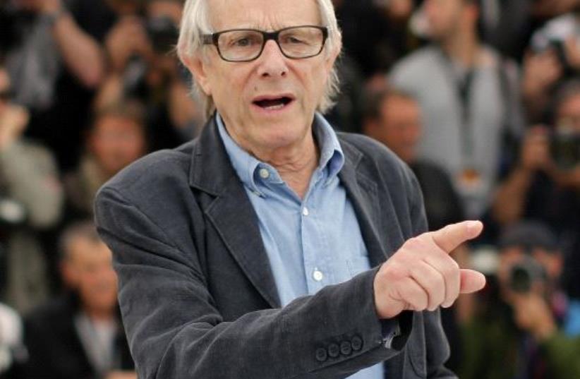 Director Ken Loach poses during a photocall for the film "I, Daniel Blake" in competition at the 69th Cannes Film Festival in Cannes, France, May 13, 2016 (photo credit: JEAN-PAUL PELISSIER / REUTERS)