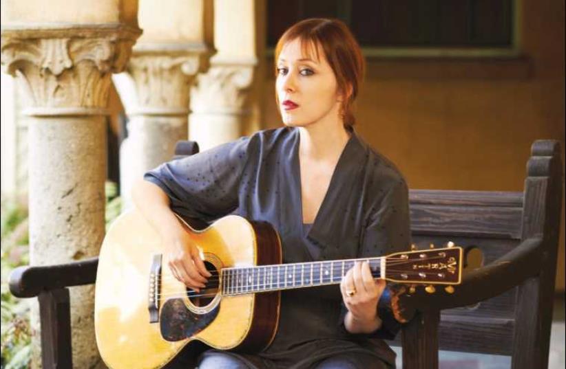 Suzanne Vega will perform with the Israel Philharmonic Orchestra. (photo credit: PR)