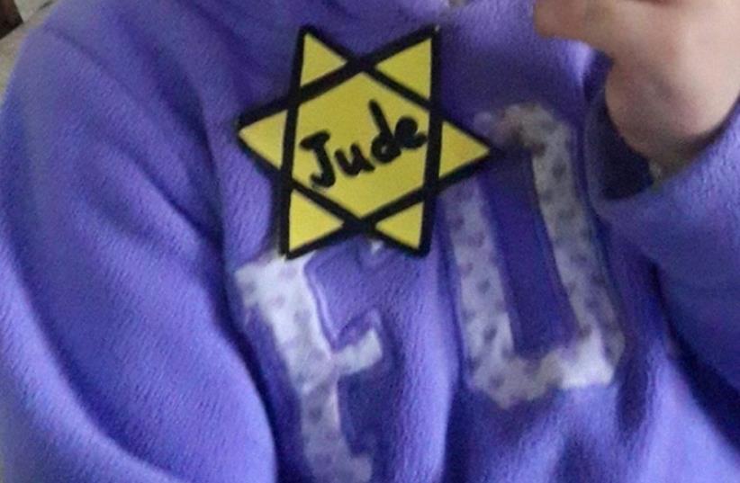 Child from Rishon Lezion wearing yellow star (photo credit: FACEBOOK)