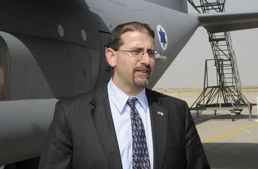 Dan Shapiro, the US ambassador to Israel, at Nevatim air force base (photo credit: US STATE DEPARTMENT)