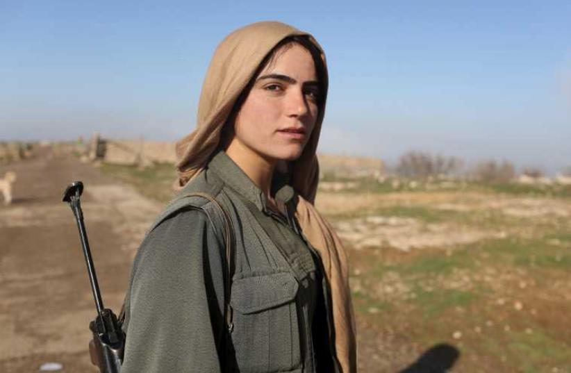 Kurdish Women Battle Islamic State. (photo credit: REUTERS)