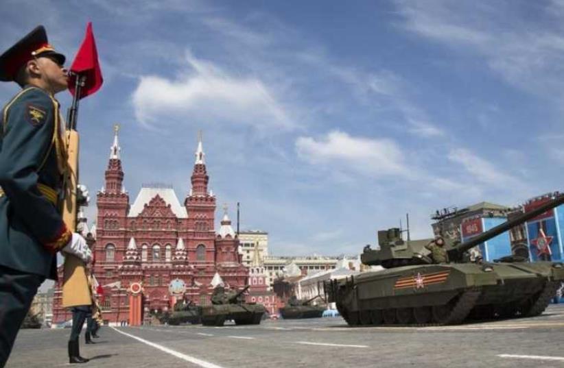 New Russian T-14 Armata tank drives during the Victory Day parade at Red Square in Moscow (photo credit: REUTERS)