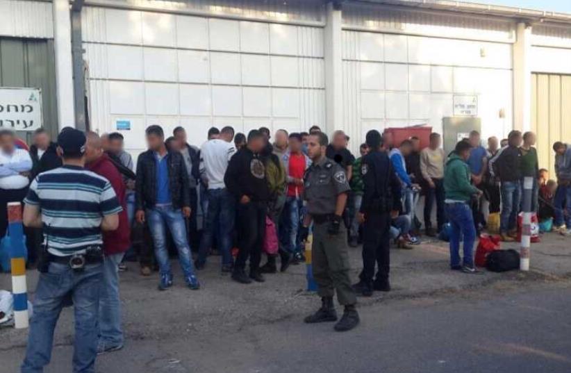 Border Police arrest dozens of Palestinian would-be migrants (photo credit: ISRAEL POLICE)