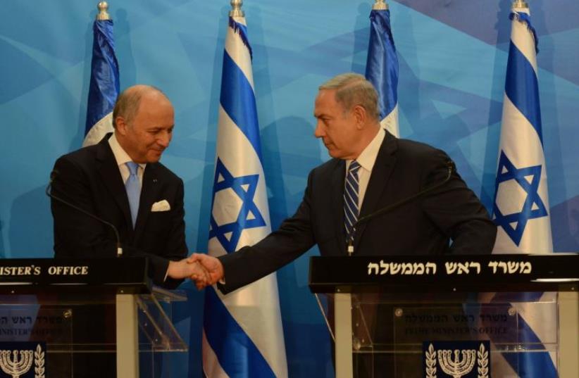 French Foreign Minister Laurent Fabius meets with Prime Minister Benjamin Netanyahu in Jerusalem‏ (photo credit: HAIM ZACH/GPO)