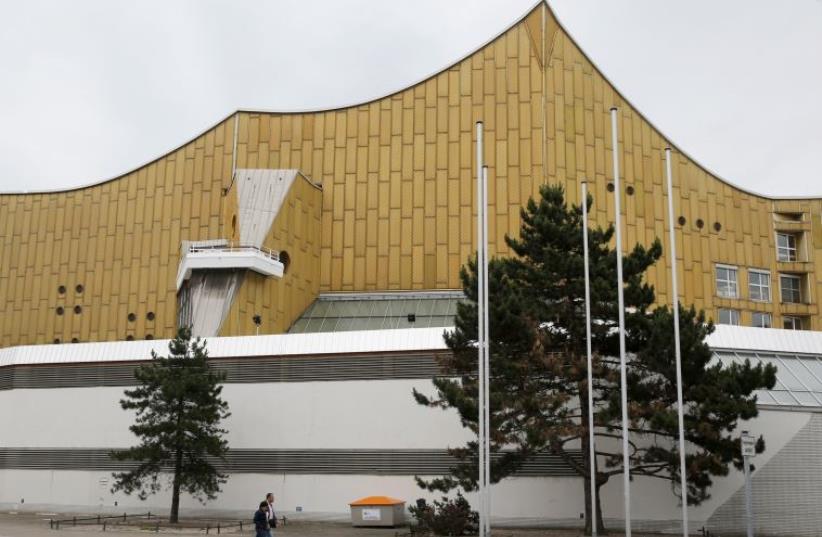 A general view shows the Berliner Philharmonie concert hall seat of the Berliner Philharmonic orchestra in Berlin, Germany, June 22, 2015. The Berlin Philharmonic has picked Kirill Petrenko, general music director at the Bavarian State Opera, to become its next artistic director. (photo credit: REUTERS/FABRIZIO BENSCH)
