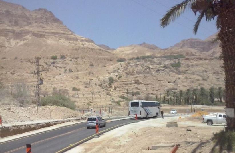 New bypass road near the Dead Sea (photo credit: NETIVEI ISRAEL)