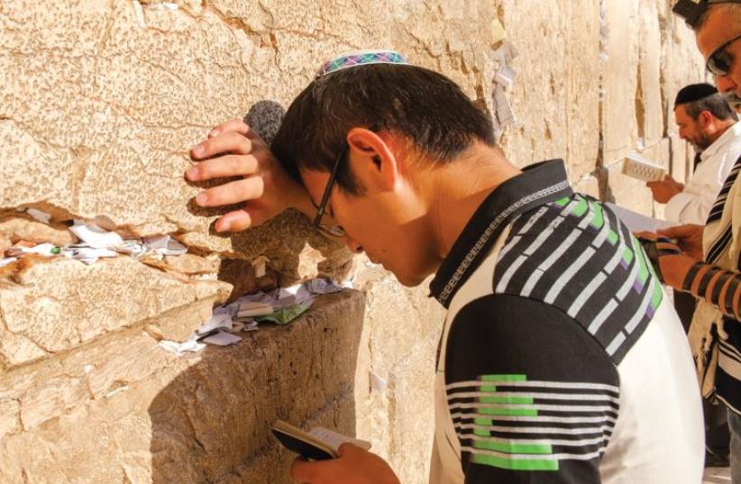 Gideon Fan at the Western Wall. (photo credit: Courtesy)