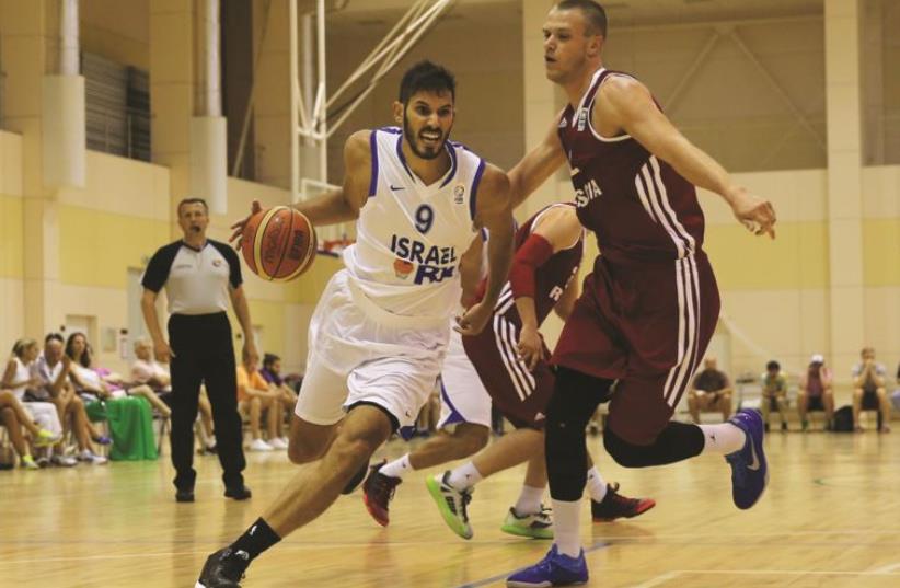 Omri Casspi (9) will once again be expected to lead the Israel national team (photo credit: ISRAEL BASKETBALL ASSOCIATION)