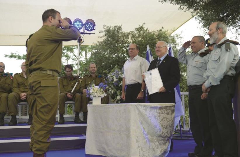  Lt.-Col. Rafi Goldstein receiving the 2014 President’s Citation (photo credit: Courtesy)