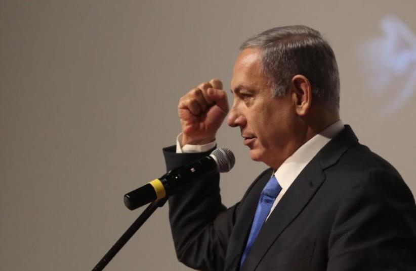 Netanyahu at screening of Sabena movie (photo credit: MARC ISRAEL SELLEM)