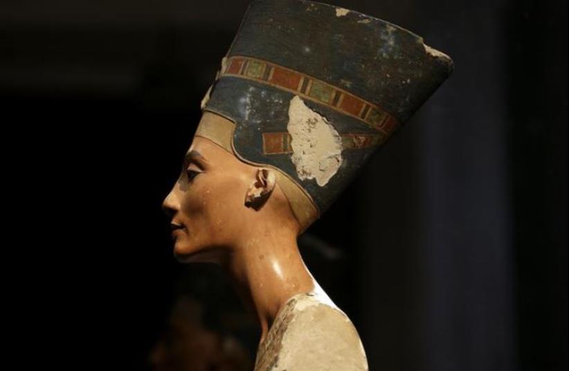 Nefertiti bust. (photo credit: REUTERS)