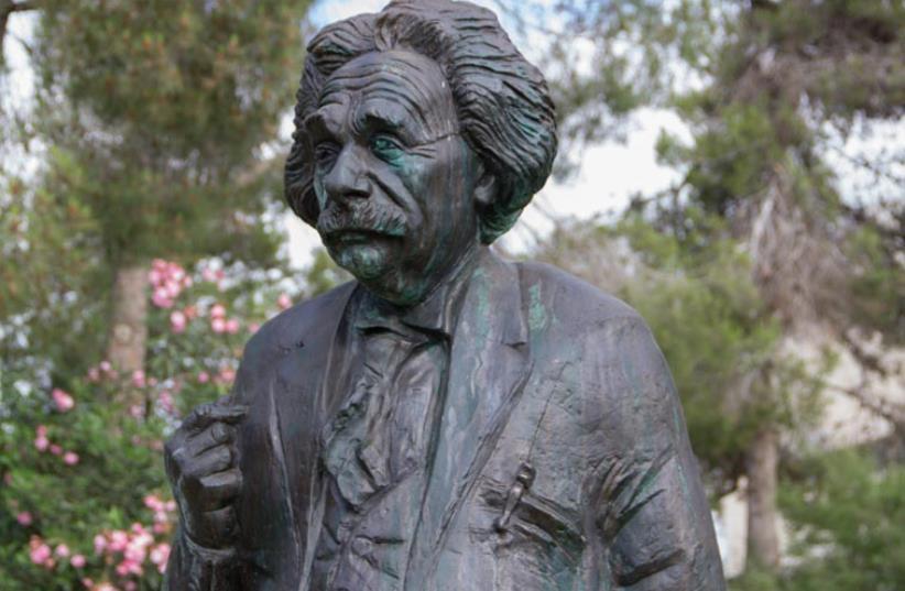 New sculpture: Albert Einstein (photo credit: HEBREW UNIVERSITY)