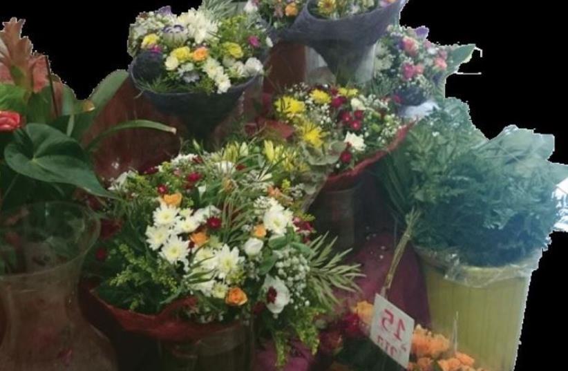 Dagesh Yarok flower store (photo credit: AVITAL HIRSCH)