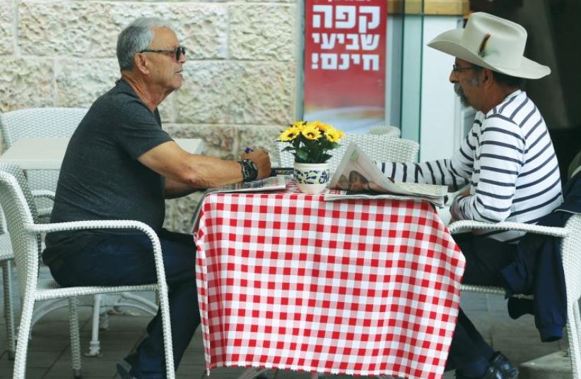 A cafe in Jerusalem (photo credit: MARC ISRAEL SELLEM/THE JERUSALEM POST)