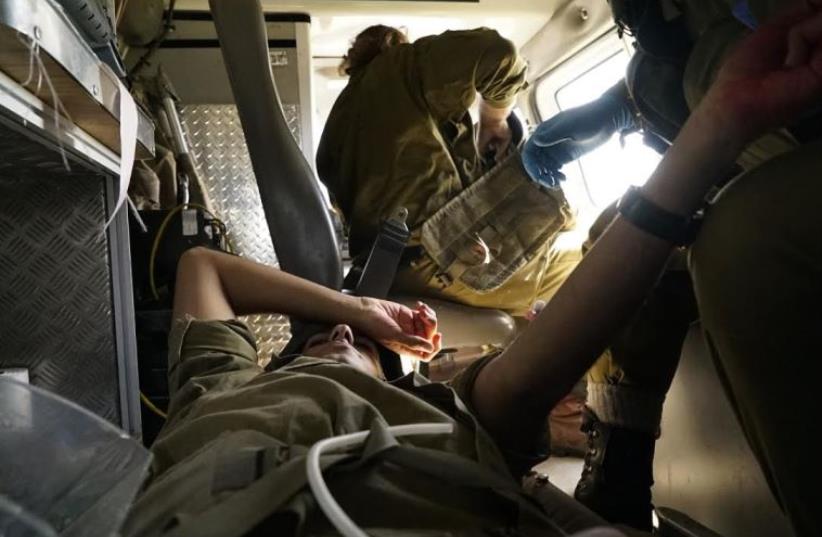 IDF soldiers conduct an airlift evacuation drill near Gaza (photo credit: IDF SPOKESPERSON'S UNIT)