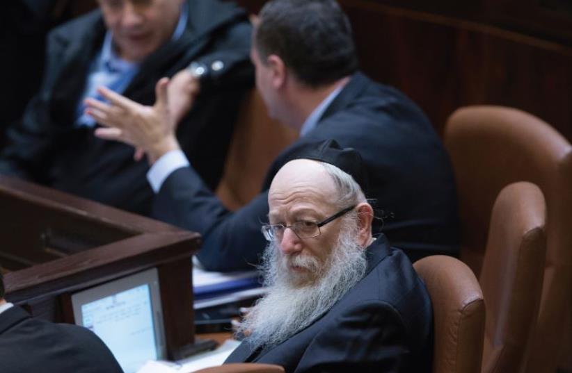 Health Minister Yaakov Litzman of the United Torah Judaism party sits with other ministers in Benjamin Netanyahu’s coalition government during a Knesset session, November 23 (photo credit: Courtesy)