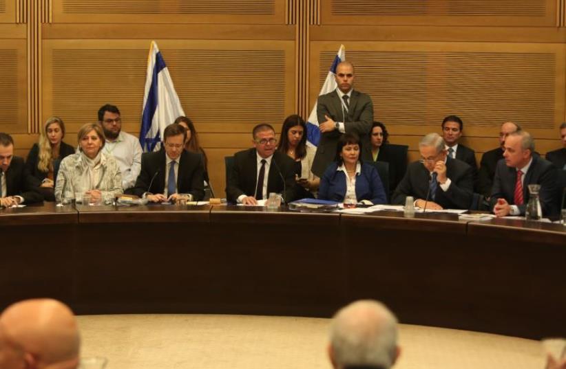 Knesset panel discussing the gas deal (photo credit: KNESSET SPOKESMAN'S OFFICE)