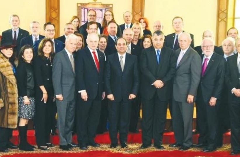 LEADERS OF THE Conference of Presidents of Major American Jewish Organizations pose with Egypt’s President Abdel Fattah el-Sisi in Cairo yesterday. (photo credit: Courtesy)