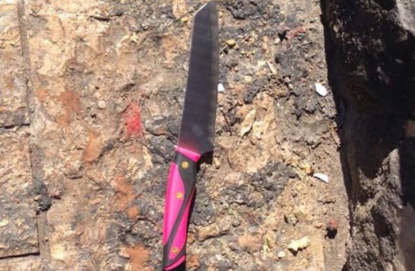 Knife found on suspect at Damascus Gate in Jerusalem‏ (photo credit: ISRAEL POLICE)