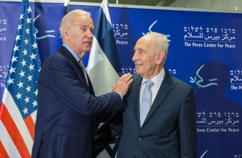 US Vice President Joe Biden meets with former Israeli president Shimon Peres at the Peres Center for Peace in Jaffa, March 8, 2016 (photo credit: ELAD MALKA)