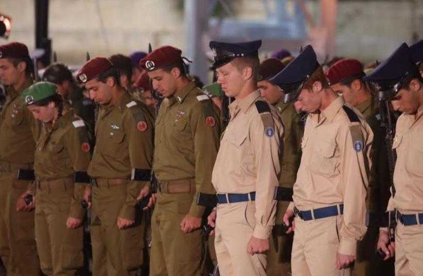 Remembrance Day ceremony at the Western Wall. (photo credit: MARC ISRAEL SELLEM)