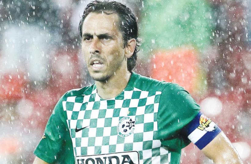 Former Israel captain Yossi Benayoun is expected to complete his move to Maccabi Tel Aviv this week, leaving Maccabi Haifa after two seasons. (photo credit: DANNY MARON)