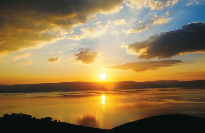 The sun sets over the sea of Galilee (photo credit: KINNERET AUTHORITY)