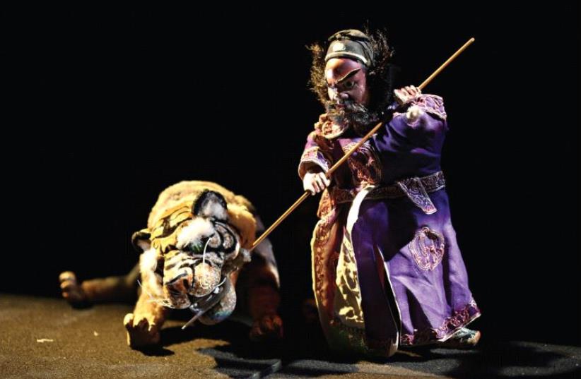 ‘Hand Stories’ combines traditional Chinese puppetry with multimedia (photo credit: PR)