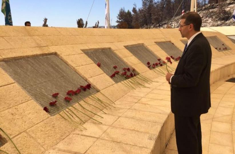US Ambassador to Israel Dan Shapiro at the 9/11 Living Memorial in Jerusalem, September 11, 2016 (photo credit: US EMBASSY)