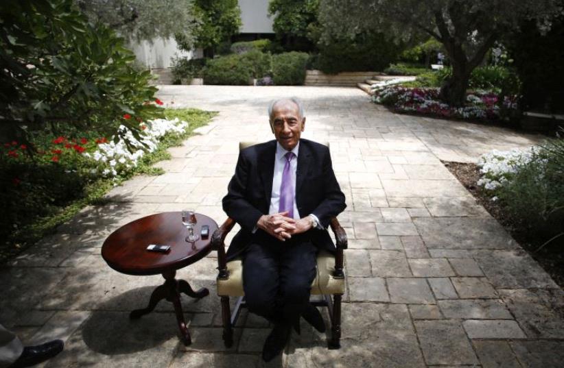 Shimon Peres during an interview with Reuters at his residence in Jerusalem, June 2013 (photo credit: REUTERS)