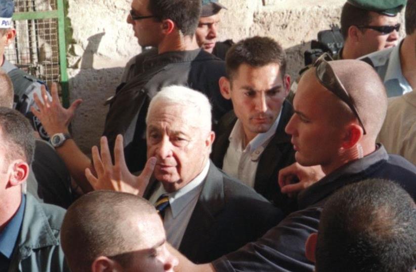 ARIEL SHARON visits the Temple Mount in 2000. (photo credit: REUTERS)