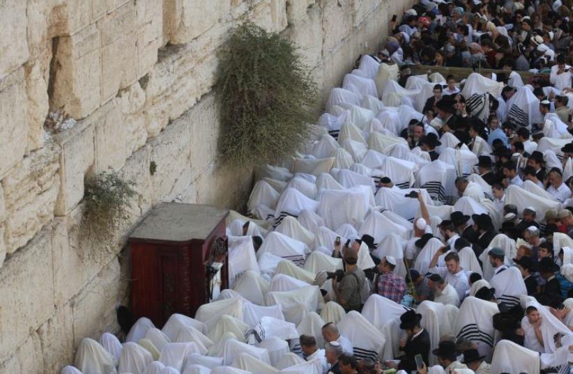 Priestly Blessing at The Western Wall (photo credit: MARC ISRAEL SELLEM)