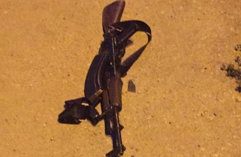 Weapon from terrorist attack on Focus Checkpoint in West Bank (photo credit: IDF SPOKESPERSON'S UNIT)
