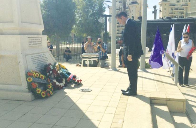 NEW ZEALAND Ambassador Jonathan Curr lays a wreath at the Turkish war monument in Beersheba yesterday.  (photo credit: Courtesy)
